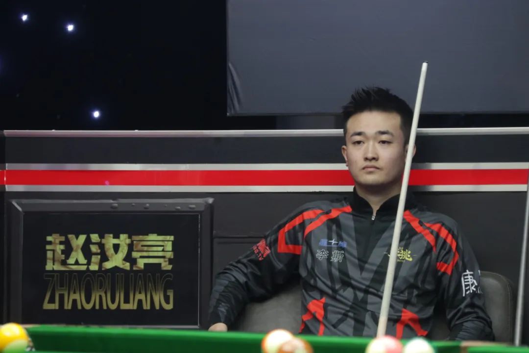 胜富勒姆 胜富勒姆